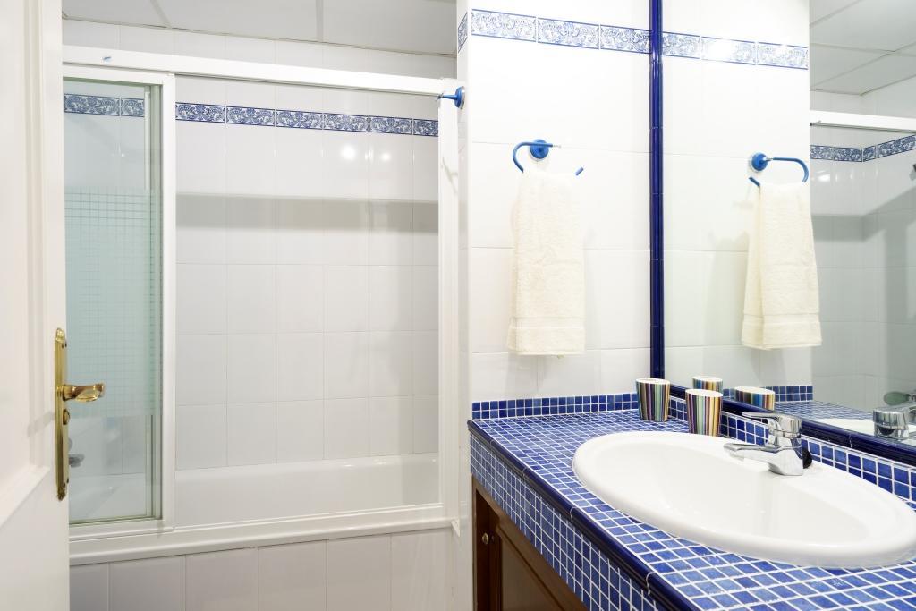 La Cartuja Del Golf Apartment เอสเตโปนา ภายนอก รูปภาพ
